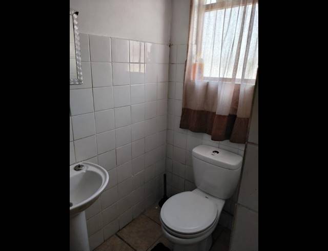 1 BEDROOM PROPERTY TO RENT IN BOTHASIG